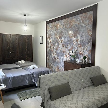 St Gaetans Studio Apartment 6A Hamrun Ngoại thất bức ảnh
