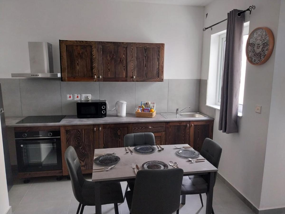 St Gaetans Studio Apartment 6A Hamrun Ngoại thất bức ảnh