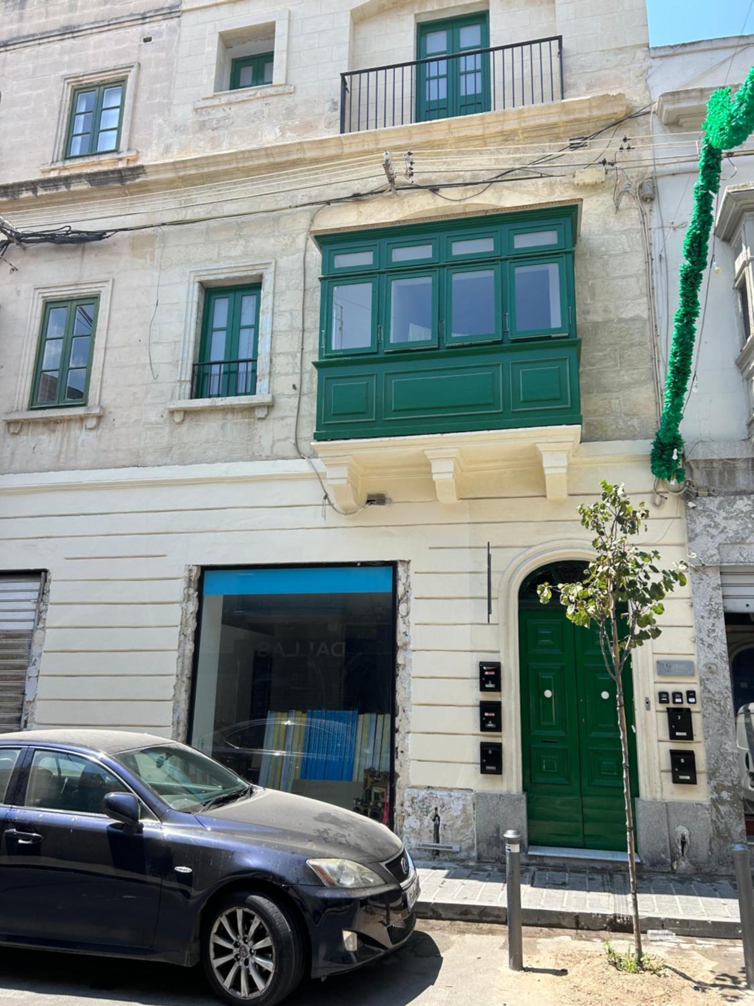 St Gaetans Studio Apartment 6A Hamrun Ngoại thất bức ảnh
